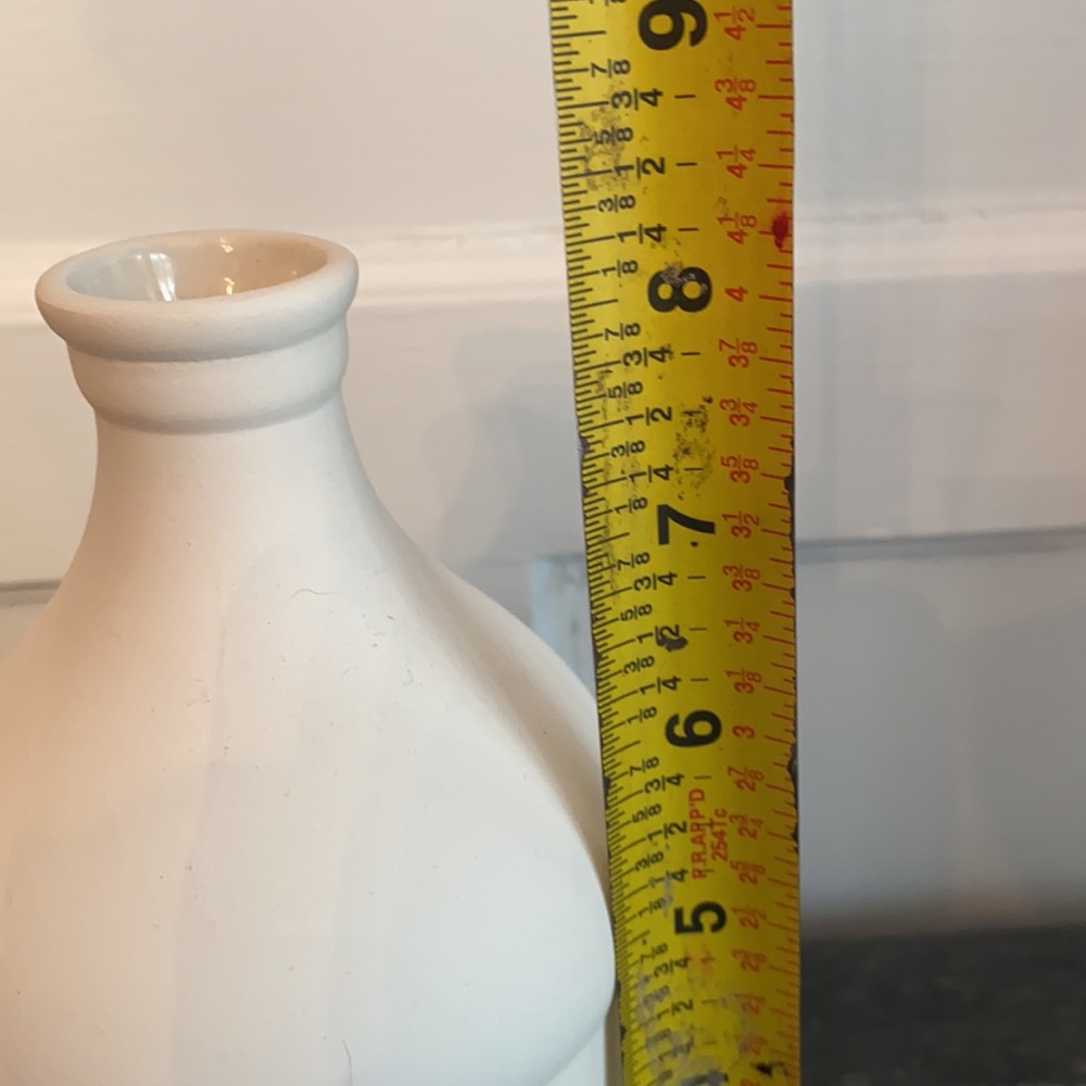 New White Bottle Vase - Picture 4 of 4